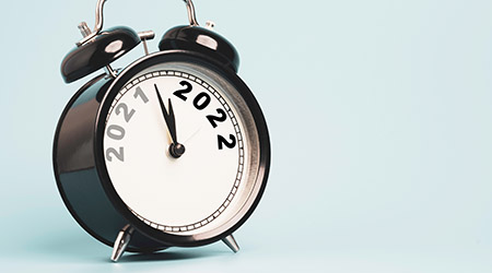 alarm clock with 2021 and 2022