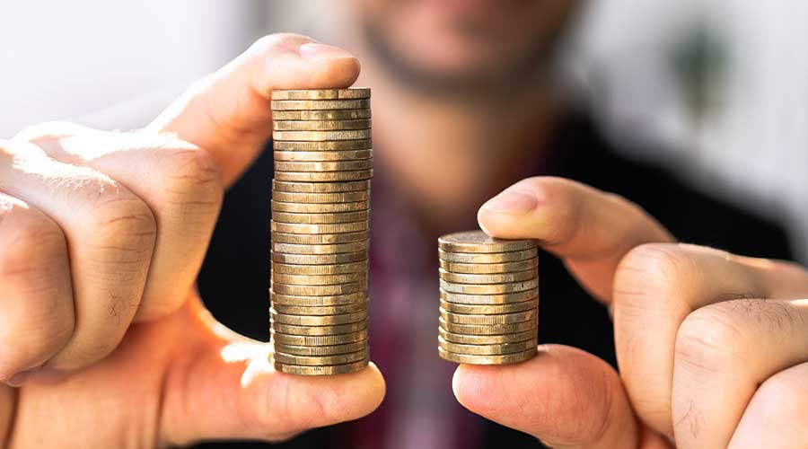 Compare Wage And Money Gap. Equal Pay