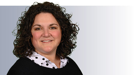 Corinne Zudonyi Headshot