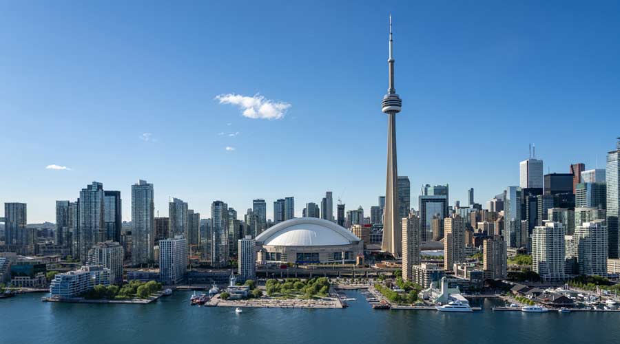 Toronto skyline view