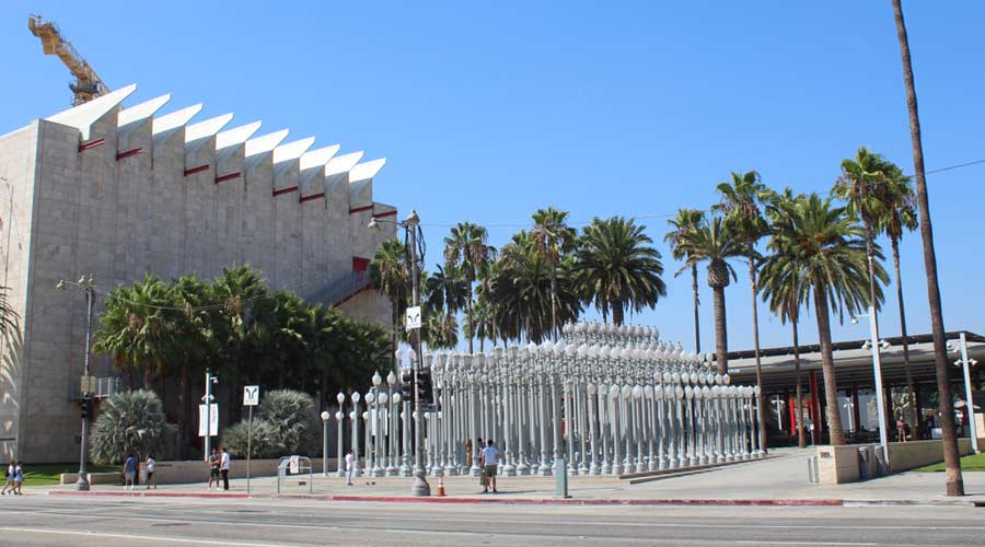 LOS ANGELES - SEPTEMBER 2018: Los Angeles County Museum of Art, LACMA, in September 2018 in Los Angeles. It is located on Wilshire Blvd on Museum Row in the Mag Mile neighborhood.
