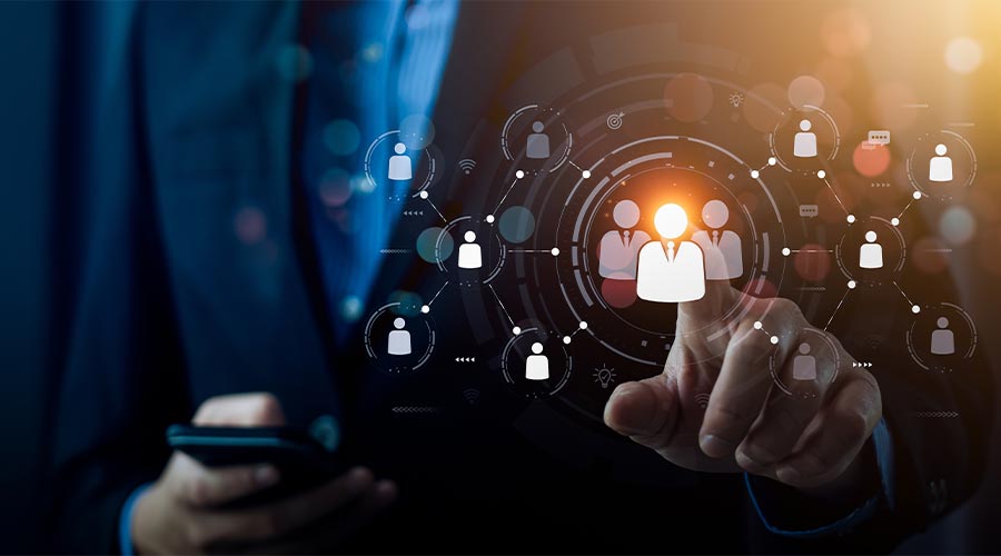 Employee Evaluation and HR Talent Selection. A magnifying glass focuses on a smiling wooden figure with a five-star rating, symbolizing leadership, excellence, recruitment, and customer satisfaction